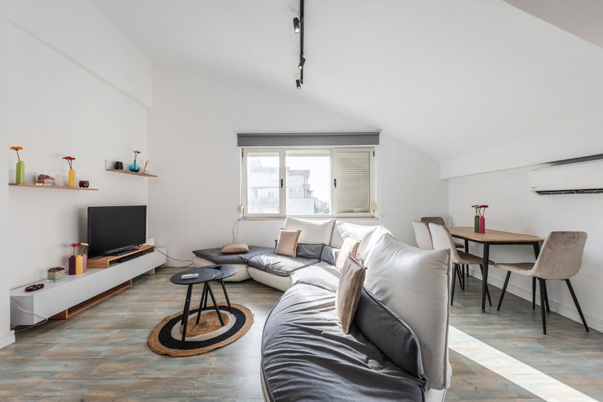 Lucas View Penthouse Tirana